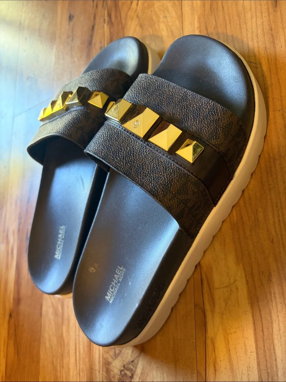 Michael Kors TYRA Slide cushioned sandals brown logo canvas vegan gold pyramid